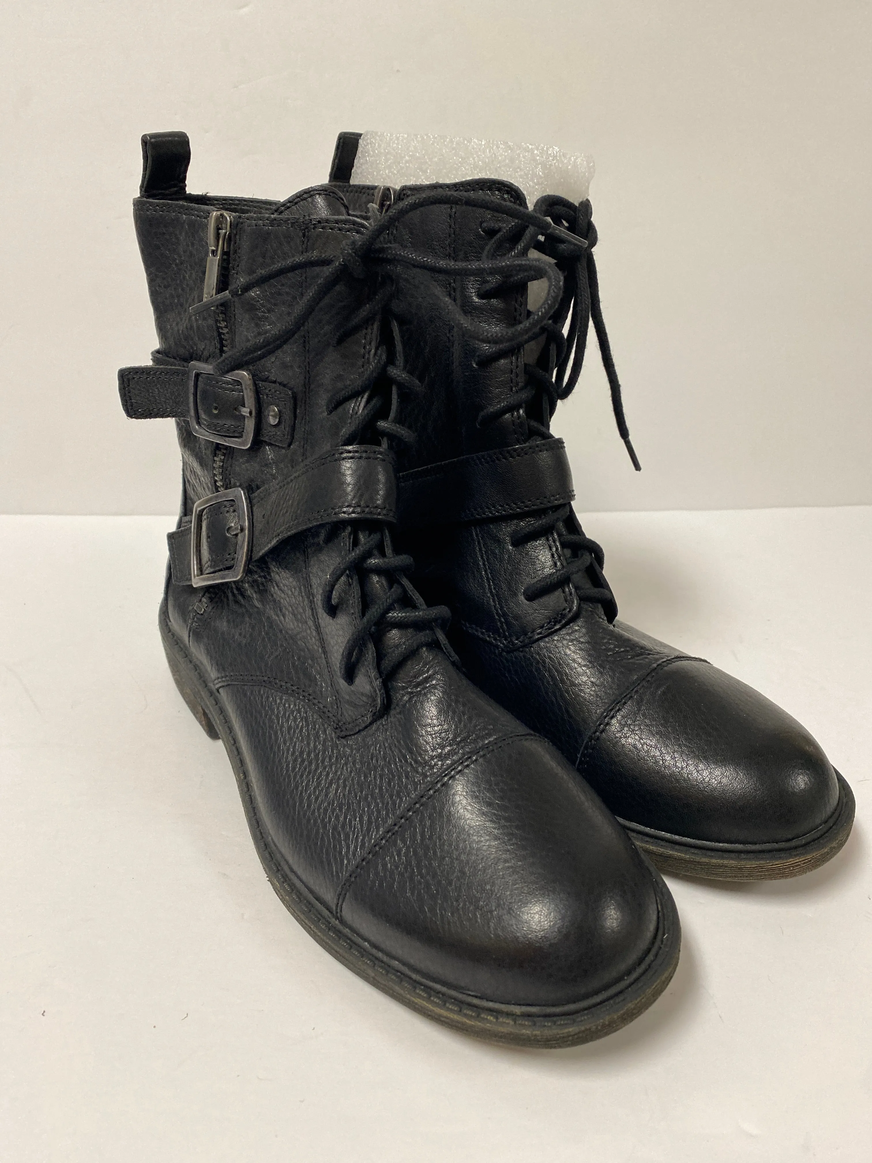 Boots Combat By Lucky Brand  Size: 9.5