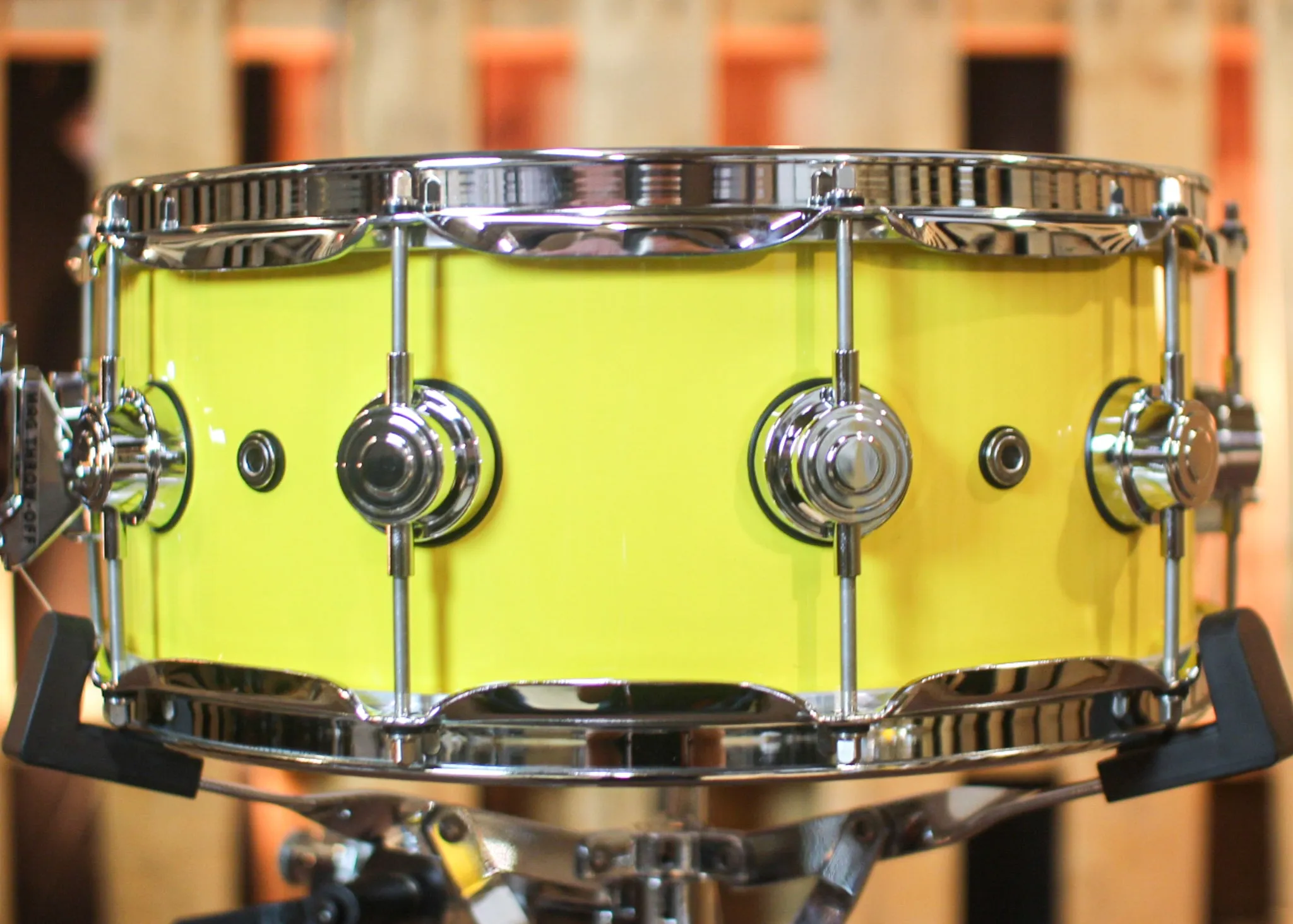 DW 5.5x14 Collector's Maple Solid Chrome Yellow Super Solid Snare Drum - SO#1288930