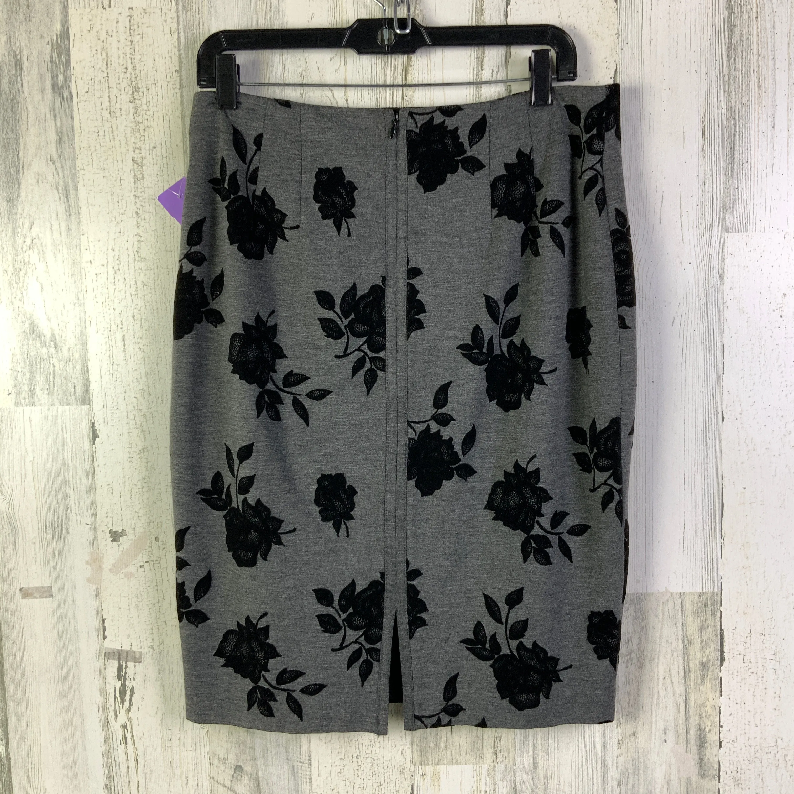 Skirt Mini & Short By White House Black Market In Black & Grey, Size: 10